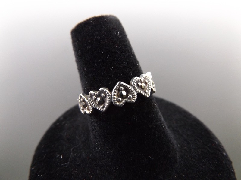.925 Sterling Silver Art Nouveau Heart Ring Sz 7