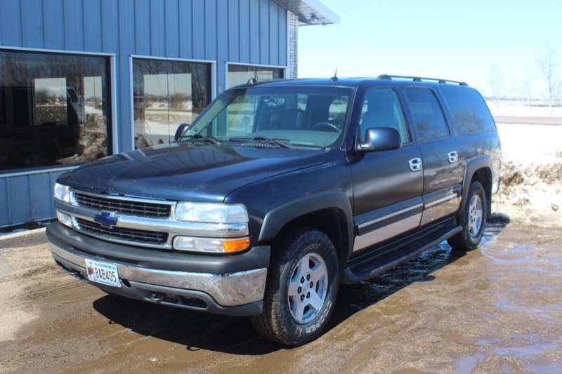 2004 Chevrolet Suburban 1500 LT