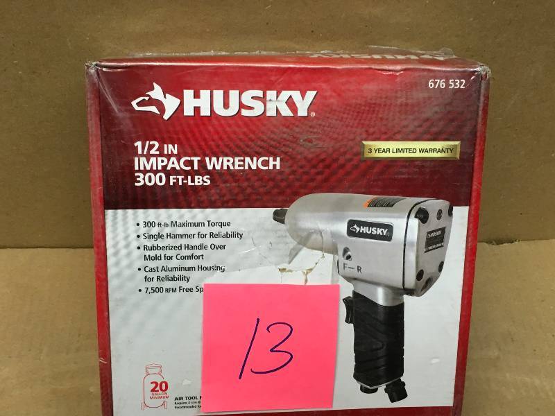 Husky 12 in. 300 ft. lbs. Impact Wrench in very good condition