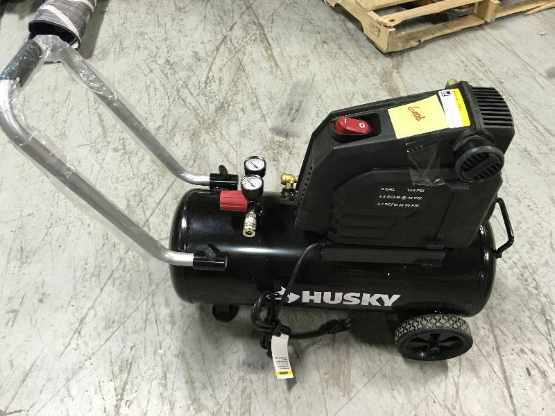 Husky 8G 150 PSI Hotdog Air Compressor in very good condition
