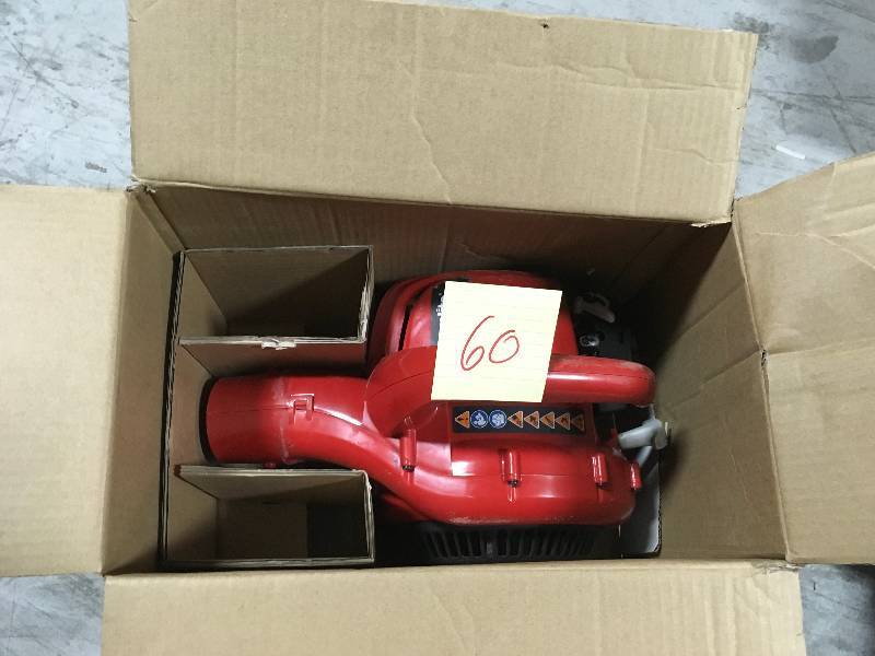 lot 60 image: Homelite 150 MPH 400 CFM 2-Cycle Handheld Gas Leaf Blower in good condition