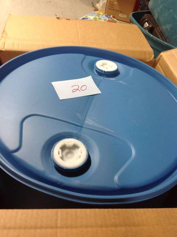 lot 20 image: EarthMinded 55 Gal. Blue Plastic Drum DIY Rain Barrel Bundle  in good condition