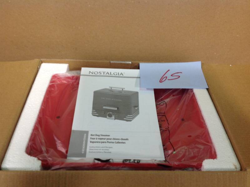 lot 65 image: Diner Style Hot Dog Steamer in Red in good condition