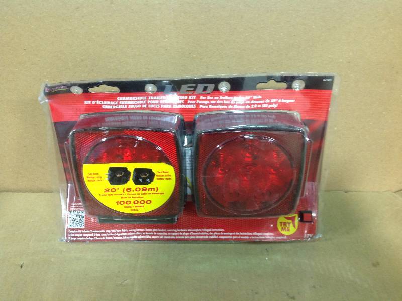 lot 91 image: Blazer LED Submersible Trailer Lamp Kit for Under 80 in. Applications in good condition