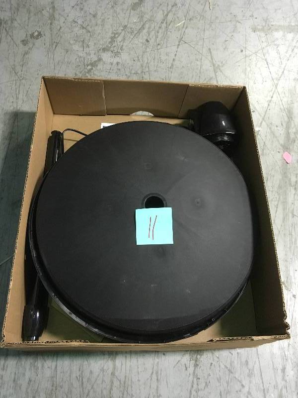 Lasko Cyclone 18 in. Adjustable Pedestal Fan  in good condition