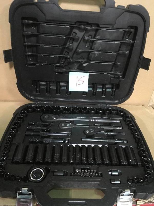 Husky 14 in., 38 in. and 12 in. Drive 100-Position Universal SAE and Metric Mechanics Tool Set (105-Piece)  in good condition