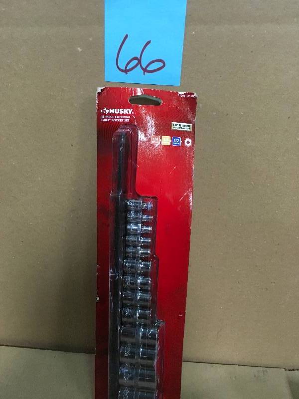 Husky 14, 38, 12 in. E-Torx Socket Set  in good condition