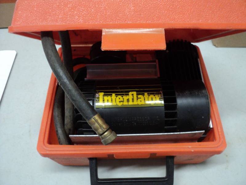 lot 3 image: Intercompressor Inc. Interflator...
