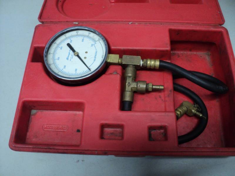 lot 10 image: Snap on Brand Fuel System Tester...