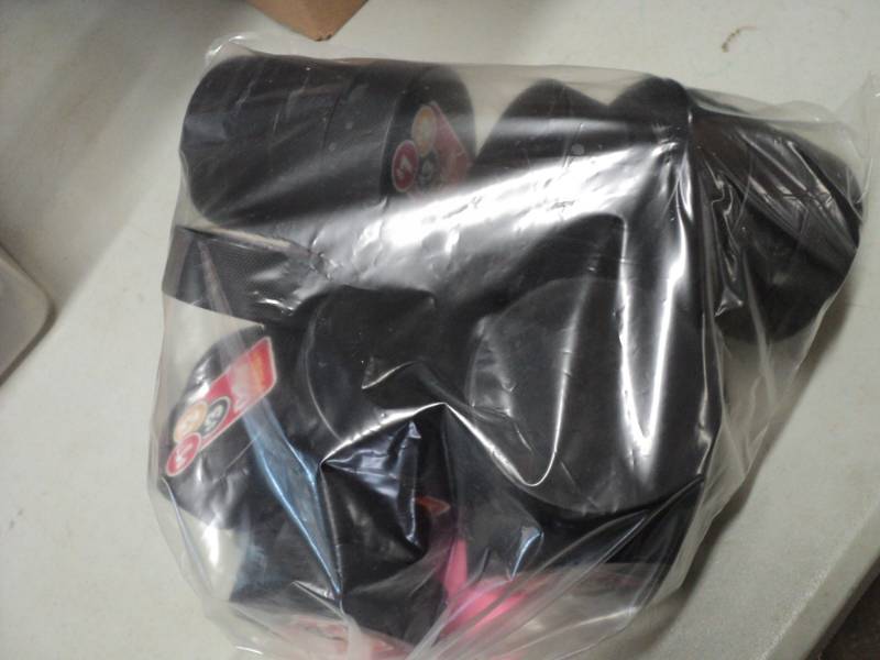 lot 12 image: 24 Hockey Pucks...