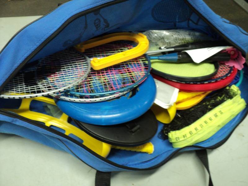 lot 47 image: Outdoor Games in traveling bag...