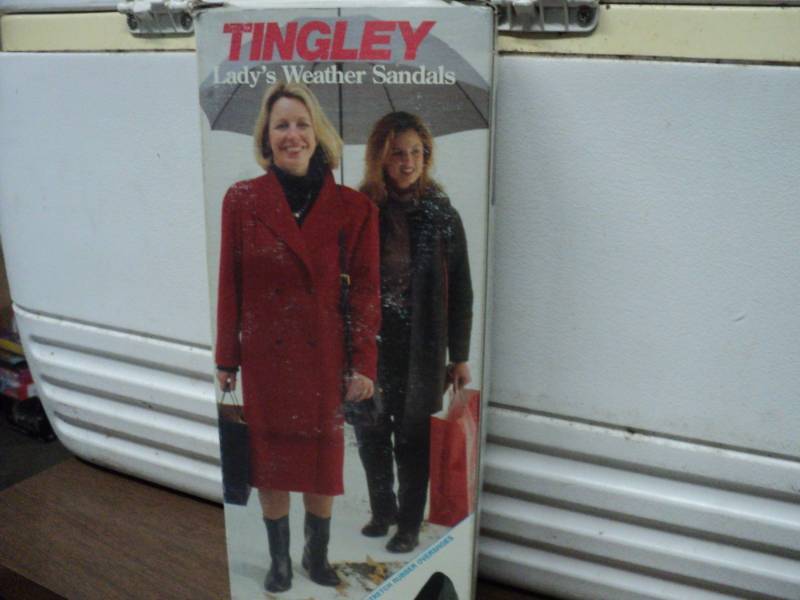 lot 61 image: Tingley Weather Fashions Lady Stret...