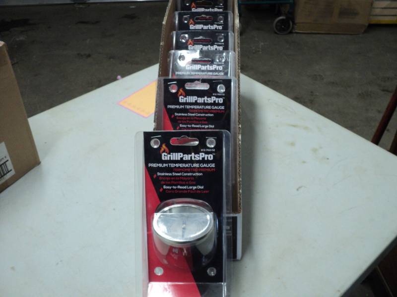 lot 72 image: Case of 6 Grill Parts Pro Premium T...
