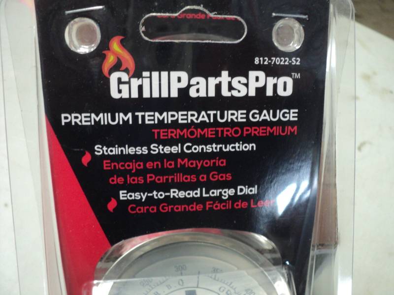 lot 73 image: Case of 6 Grill Parts Pro Premium T...