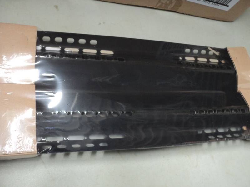 lot 77 image: Case of 10 Grill Parts Pro Adjustab...