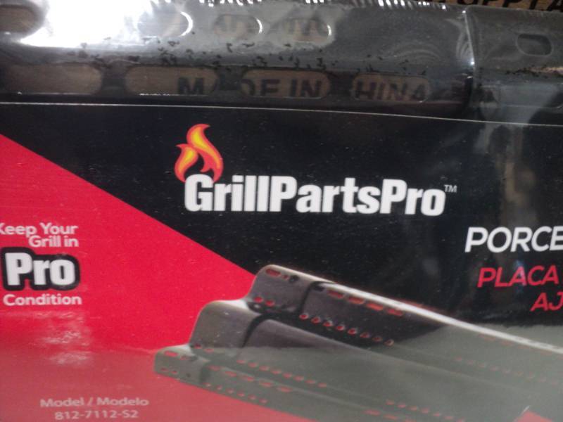 lot 78 image: Case of 10 Grill Parts Pro Adjustab...