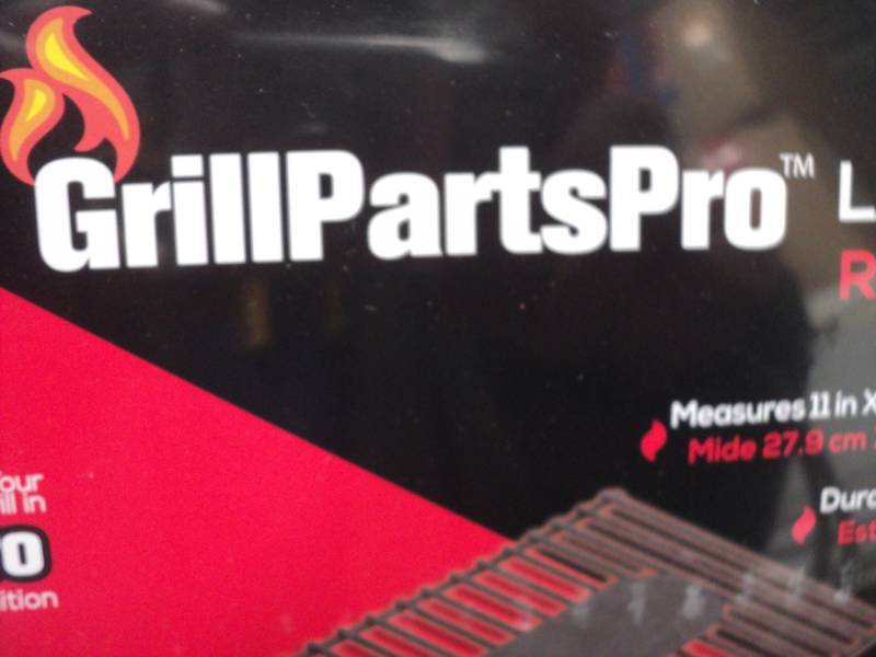 lot 81 image: Case of 4 Grill Parts Pro Lavarock ...