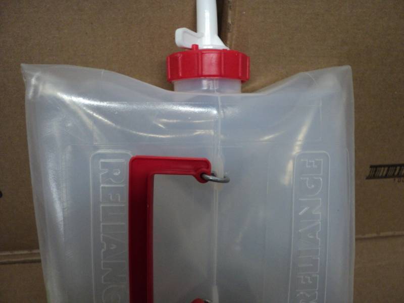 lot 91 image: Lot of 10 Reliance Plastic Collapsi...