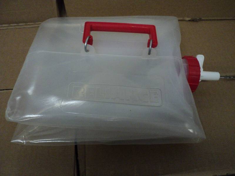 lot 92 image: Lot of 10 Reliance Plastic Collapsi...
