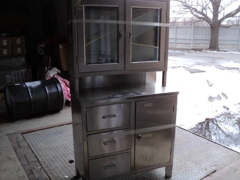 lot 99 image: Atlas 1 pc Stainless Steel Cabinet ...