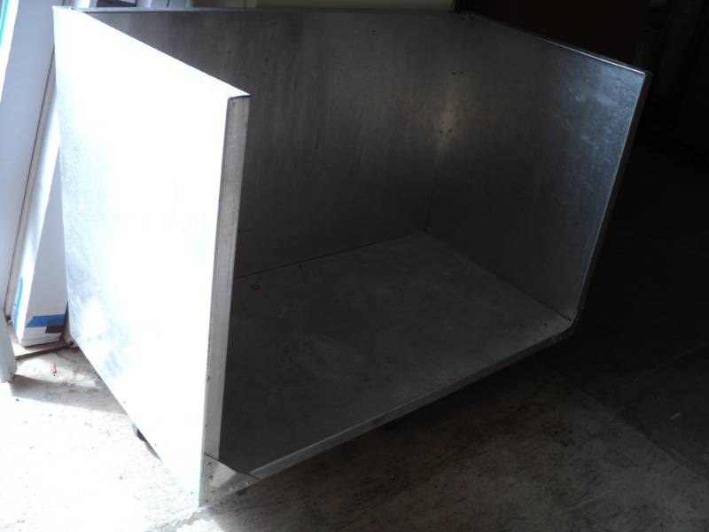 lot 100 image: Stainless Steel Cart 49 x 27 x 37 o...