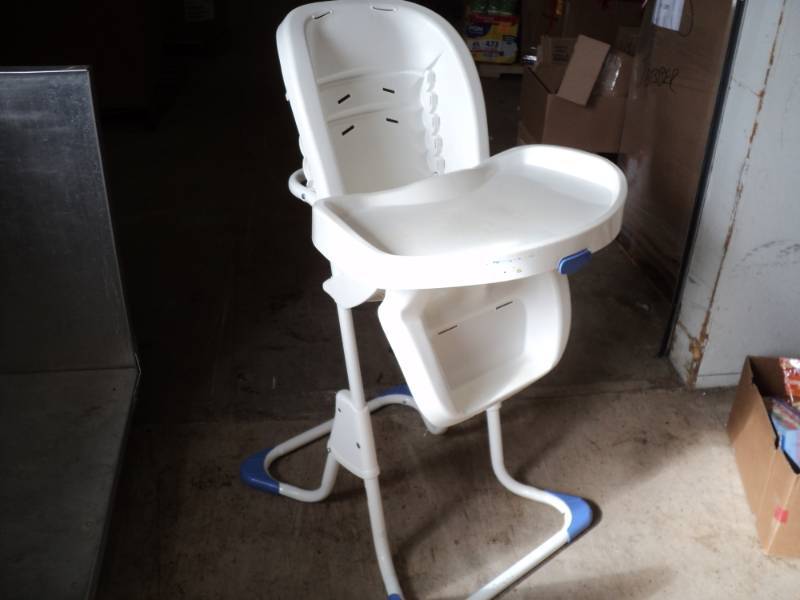 lot 102 image: High Chair...