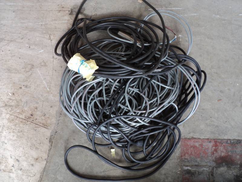 lot 106 image: Misc. Wire...