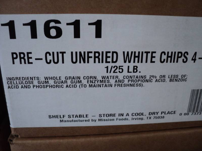 lot 114 image: 1 - 25 lb box of Pre Cut Unfried Wh...