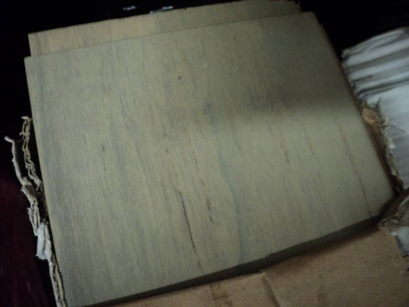 lot 136 image: 1 carton Driftwood 10 planks 25.89...