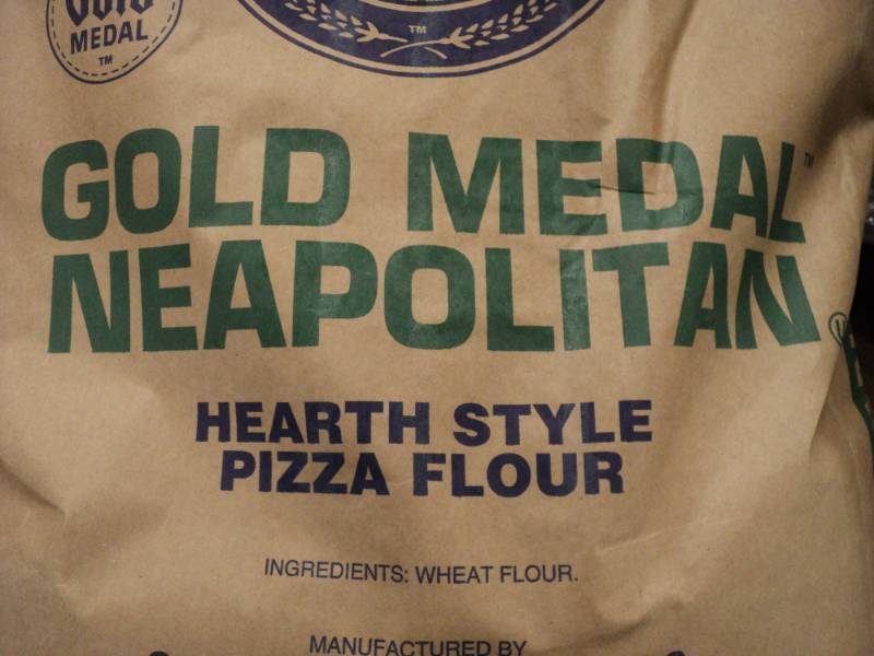 lot 153 image: 50 lb Bag Neapolitan Gold Medal Hea...
