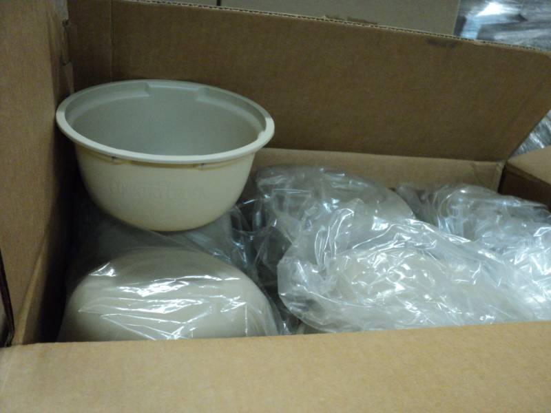 lot 164 image: Case of 354 Food Tubs...