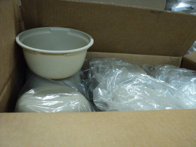 lot 165 image: Case of 354 Food Tubs...