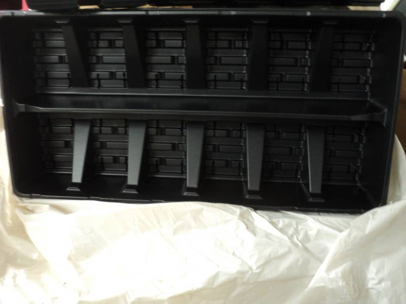 lot 167 image: 200 Plant Pot Trays each hold 12 -...