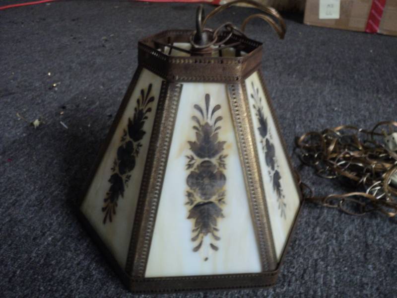 lot 190 image: Pietro Swag Light...