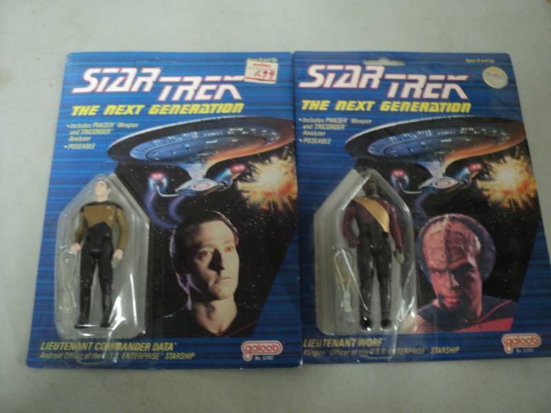 lot 229 image: Star Trek The Next Generation Posea...