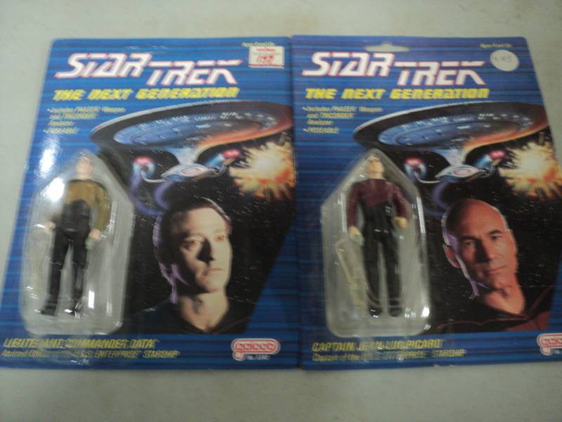 lot 230 image: Star Trek The Next Generation Posea...