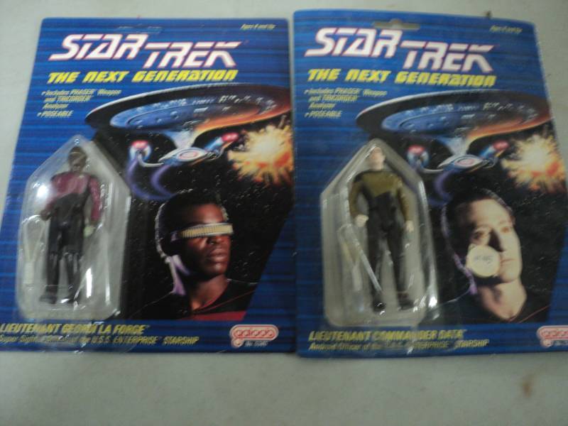 lot 232 image: Star Trek The Next Generation Posea...