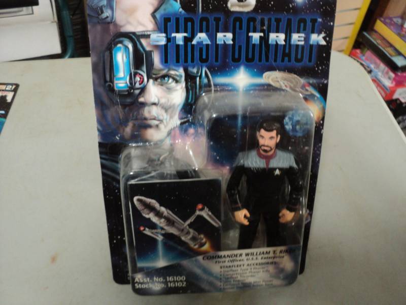 lot 242 image: Star Trek Collectibles...