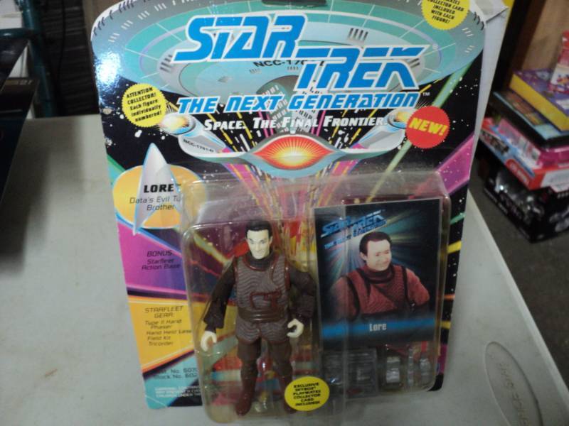 lot 247 image: Star Trek Collectibles...