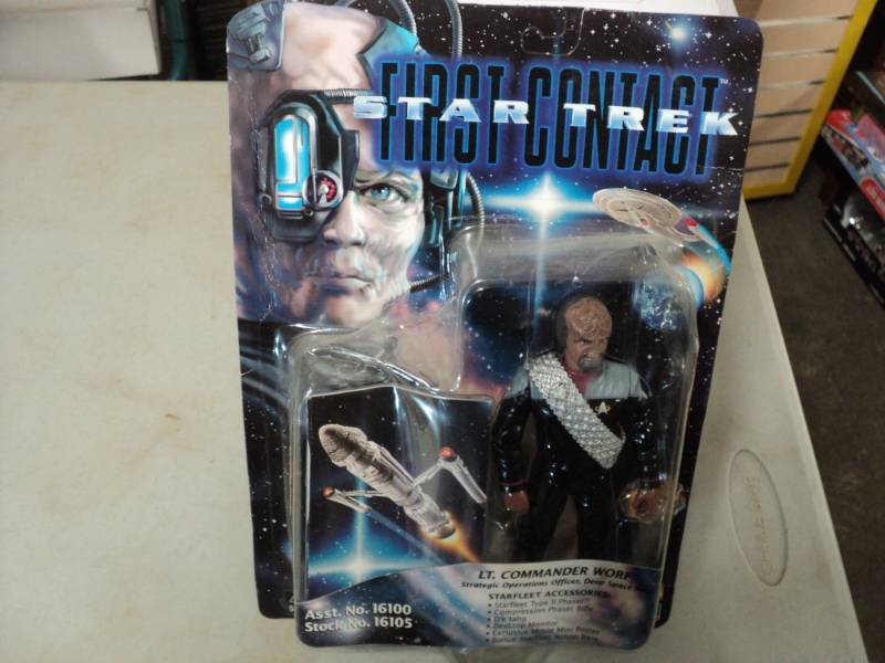 lot 258 image: Star Trek Collectibles...