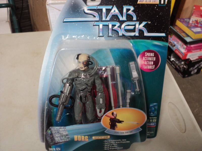lot 262 image: Star Trek Collectibles...