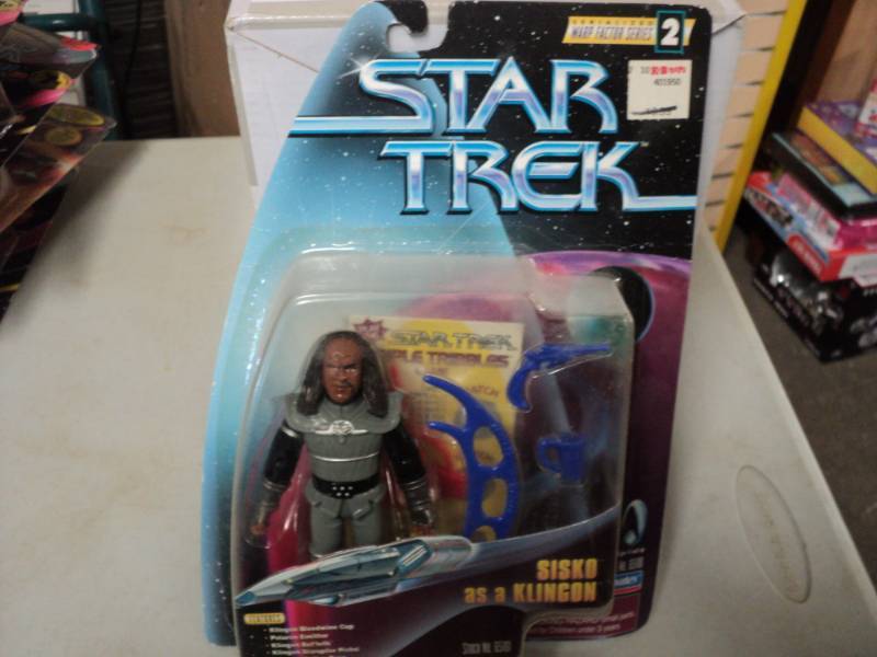 lot 274 image: Star Trek Collectibles...