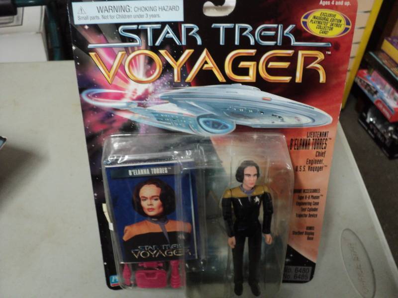 lot 287 image: Star Trek Collectibles...