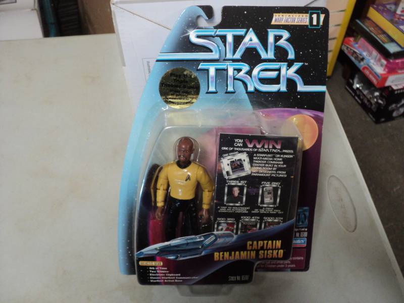 lot 296 image: Star Trek Collectibles...