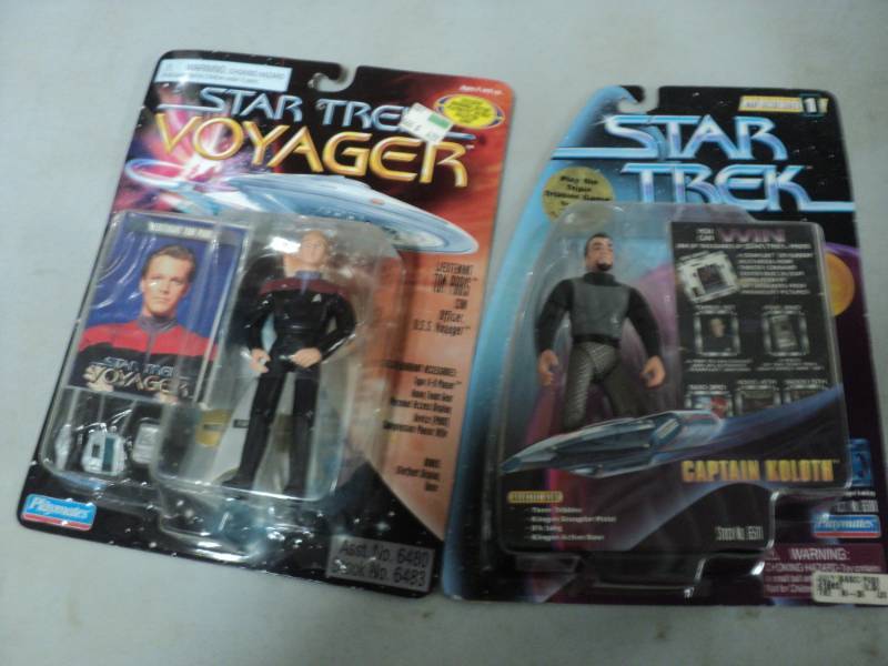 lot 299 image: Star Trek Collectibles...
