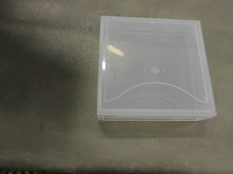 lot 73 image: 2 Boxes of 20(40) Plastic Cases 4 5...