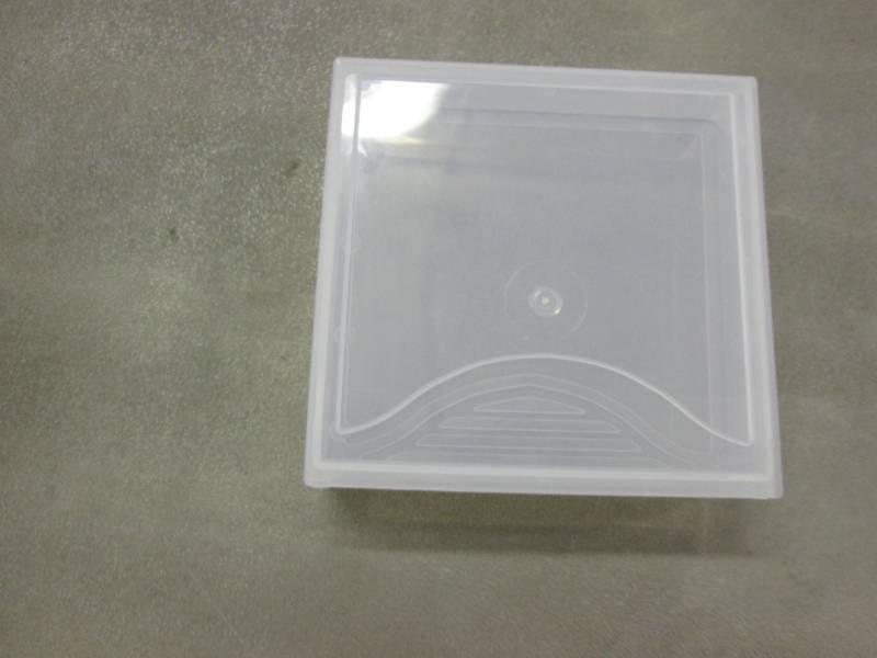 lot 76 image: 2 Boxes of 20(40) Plastic Cases 4 5...