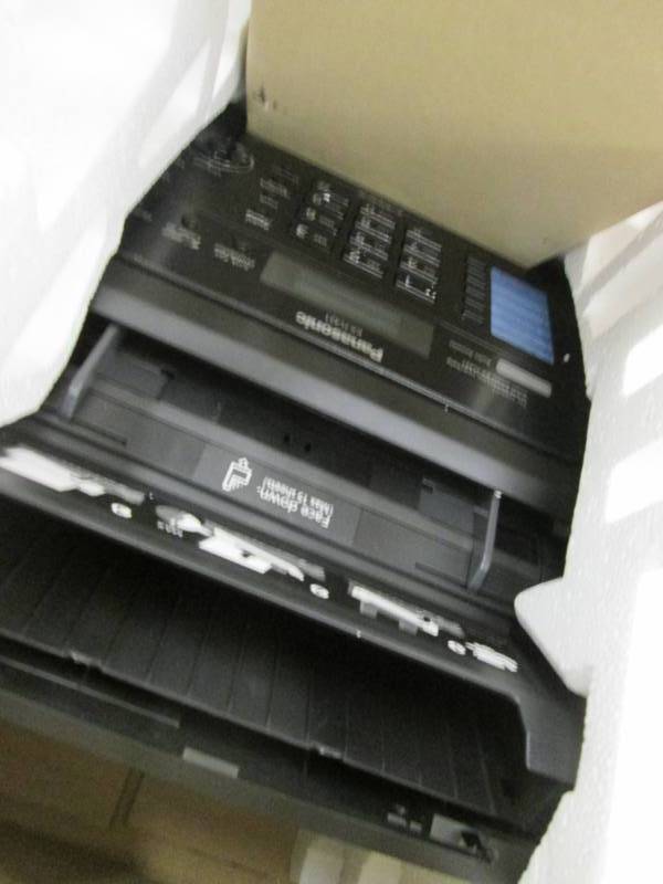 lot 124 image: Panasonic KX-FL421 Compact Laser Fa...