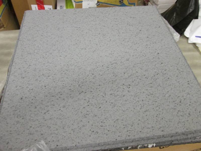 lot 153 image: 7 Cases USG 414 Frost ClimaPlus Cei...