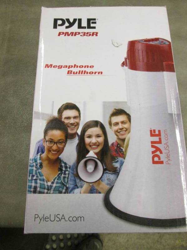 lot 202 image: Pyle Megaphone Bullhorn...